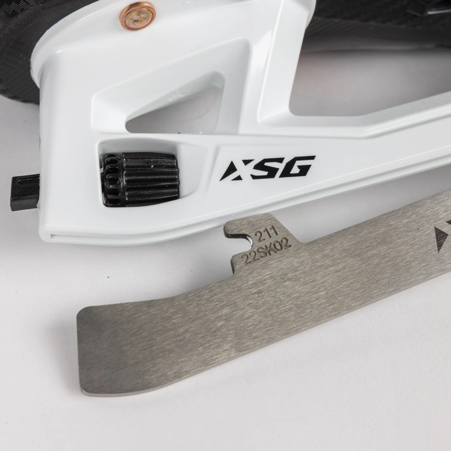 CCM Extreme Flex E6.5 Youth Goalie Skates 10 CCM Extreme Flex E6.5 Youth Goalie Skates - Image 8