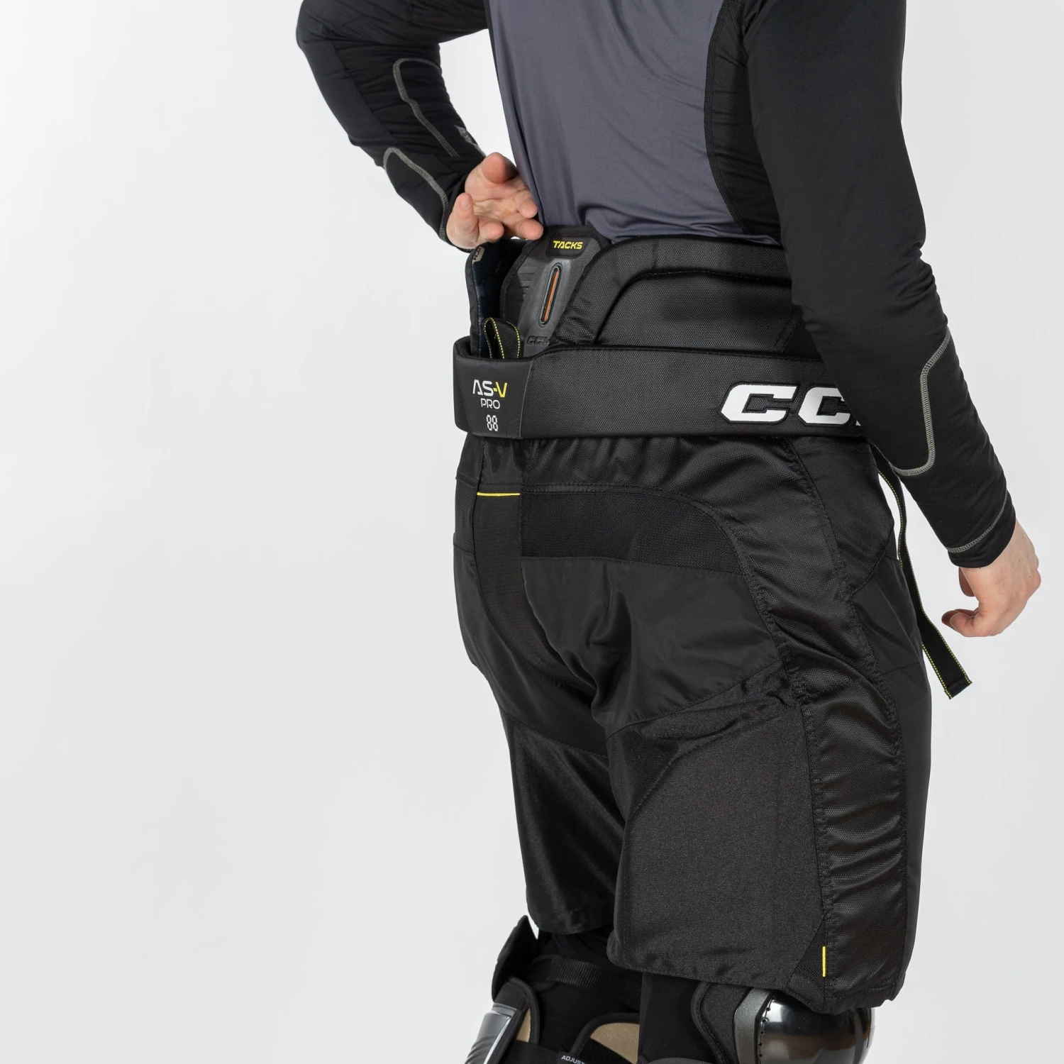 CCM Tacks AS-V Pro Senior Hockey Pants 18 CCM Tacks AS-V Pro Senior Hockey Pants - Image 16