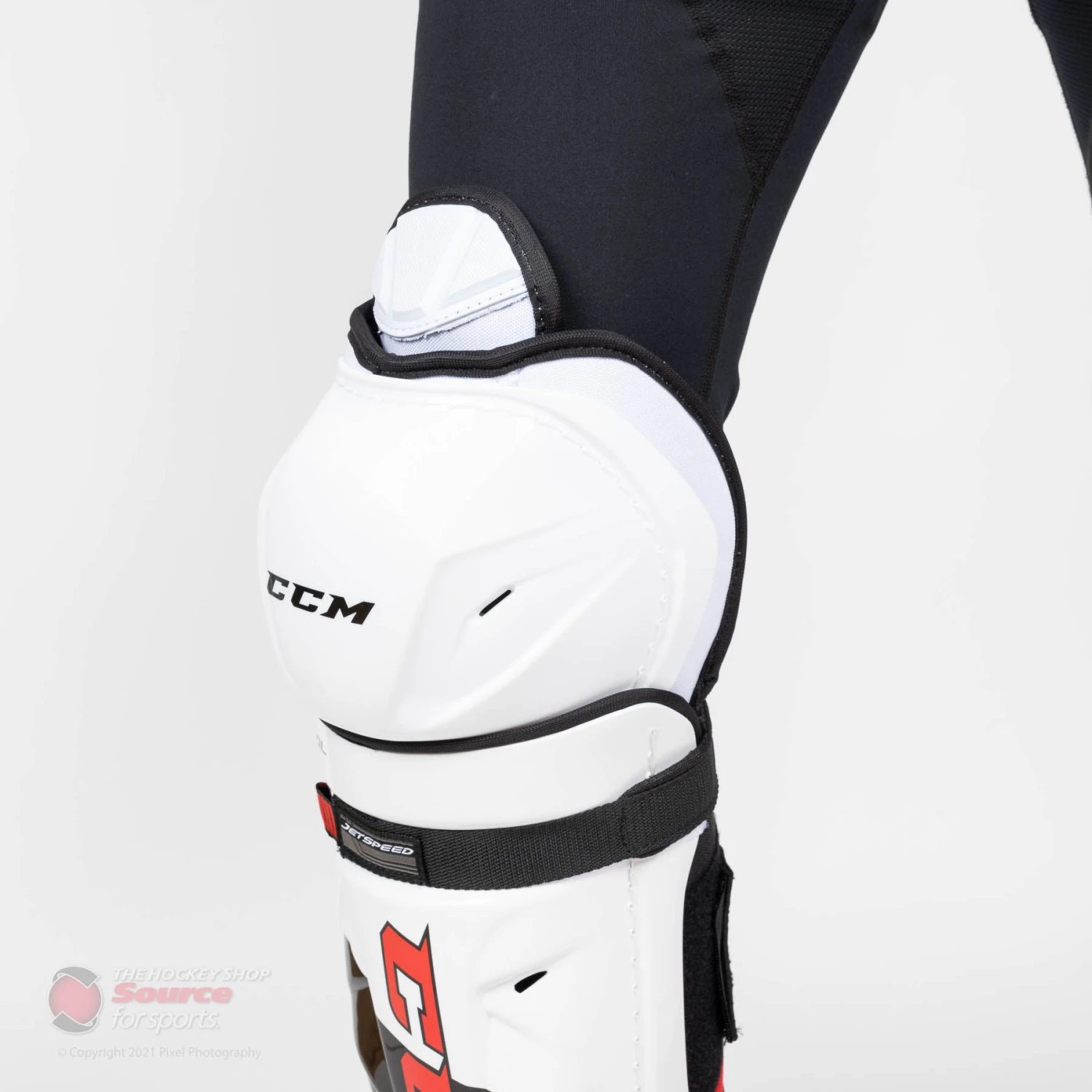 CCM Jetspeed Control Senior Hockey Shin Guards (2021) 7 CCM Jetspeed Control Senior Hockey Shin Guards (2021) - Image 5