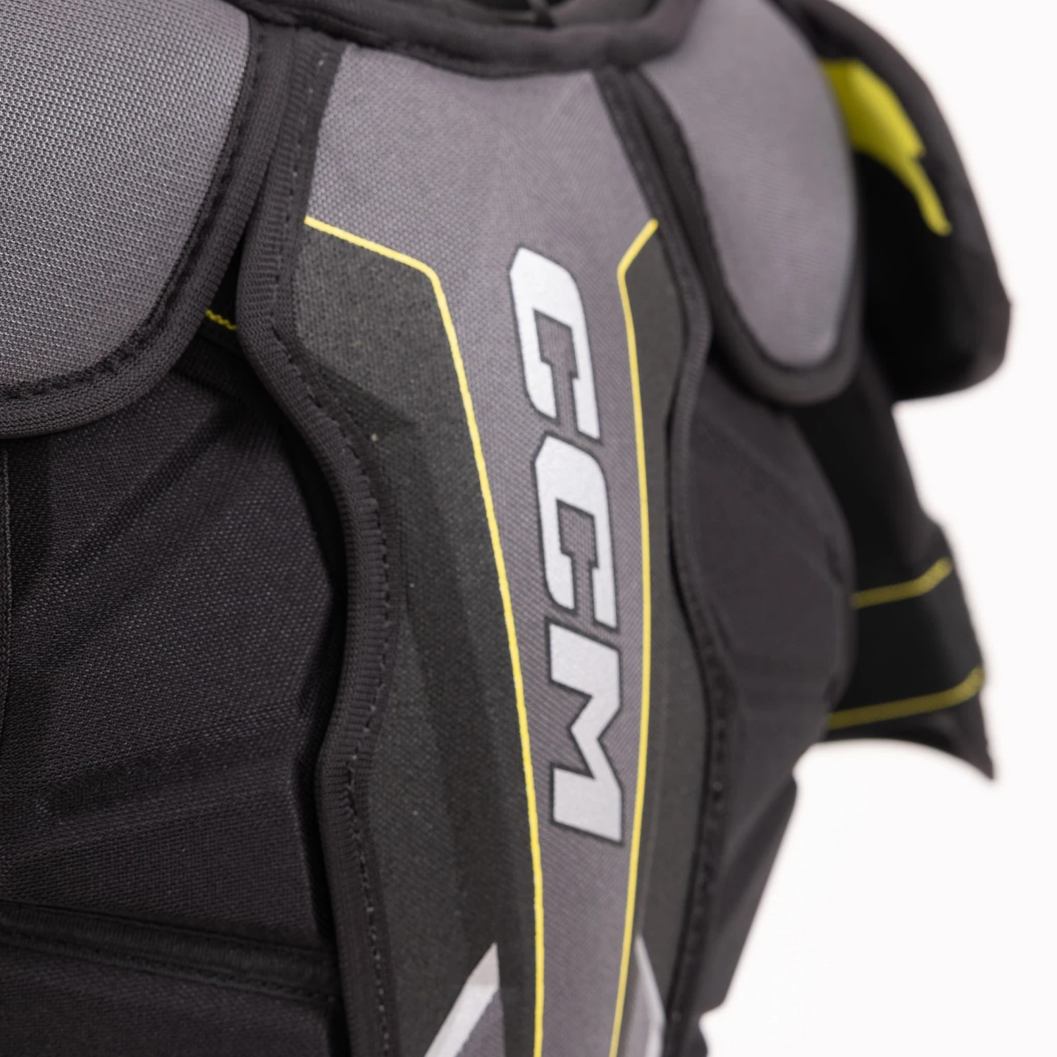 CCM Tacks AS580 Junior Hockey Shoulder Pads 5 CCM Tacks AS580 Junior Hockey Shoulder Pads - Image 3