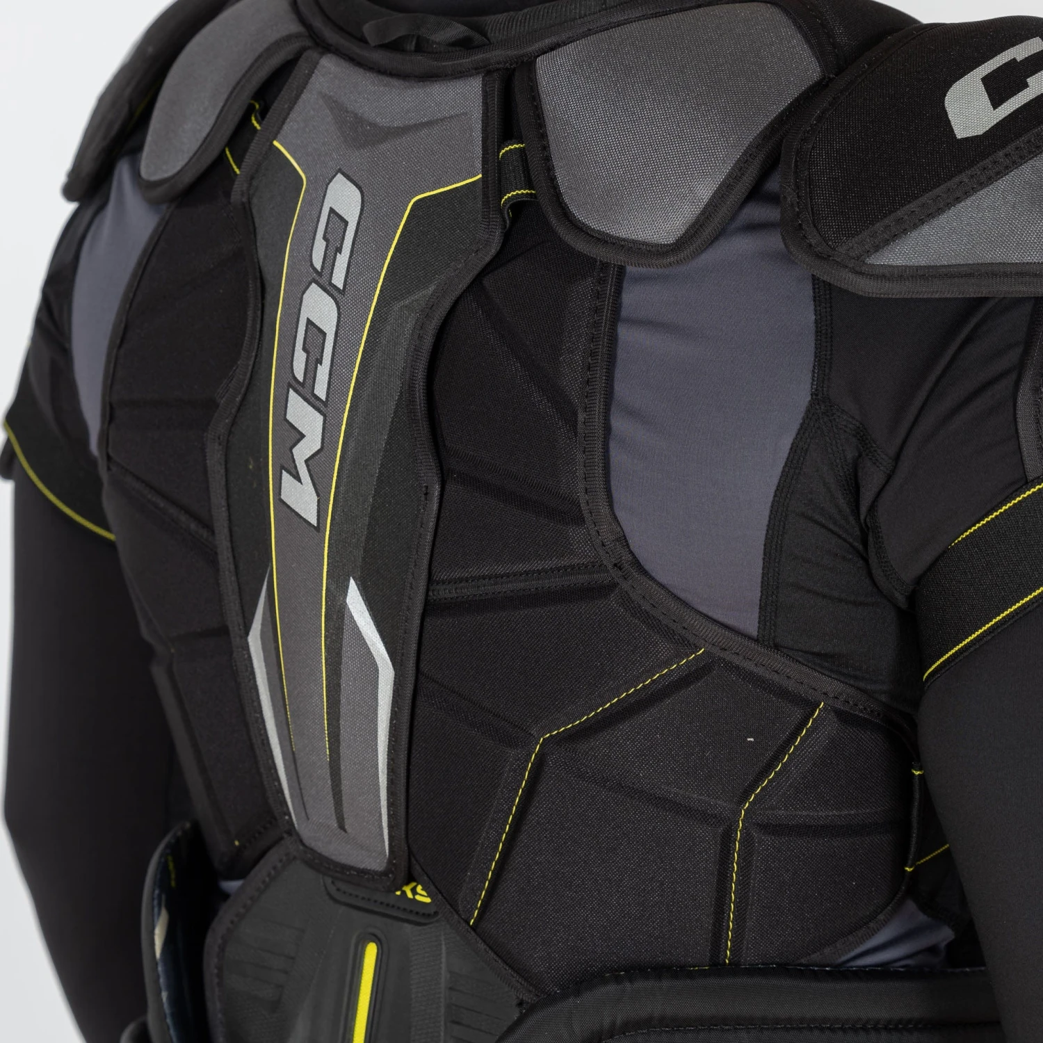 CCM Tacks AS580 Senior Hockey Shoulder Pads 7 CCM Tacks AS580 Senior Hockey Shoulder Pads - Image 5