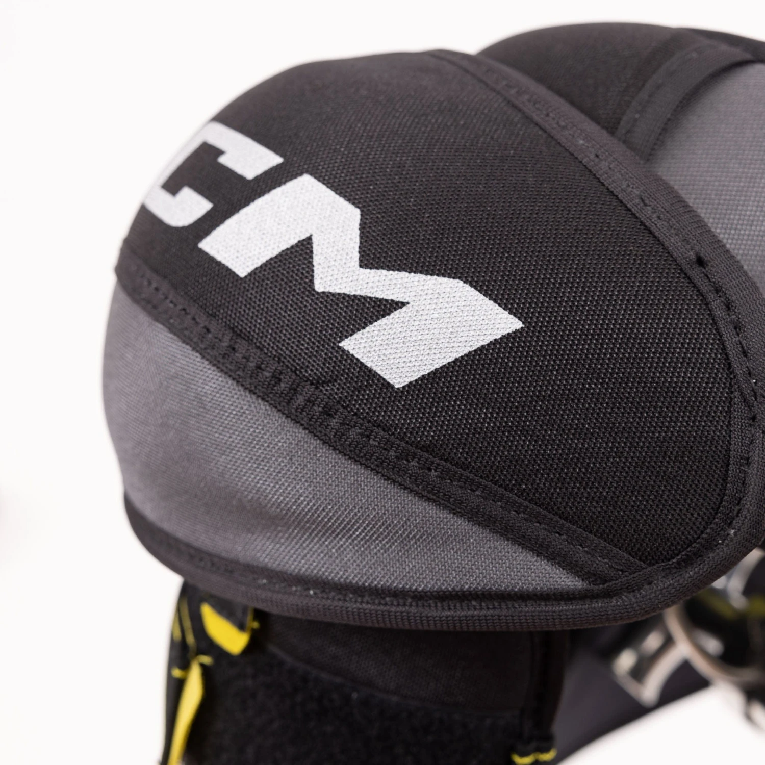 CCM Tacks AS580 Senior Hockey Shoulder Pads 19 CCM Tacks AS580 Senior Hockey Shoulder Pads - Image 17